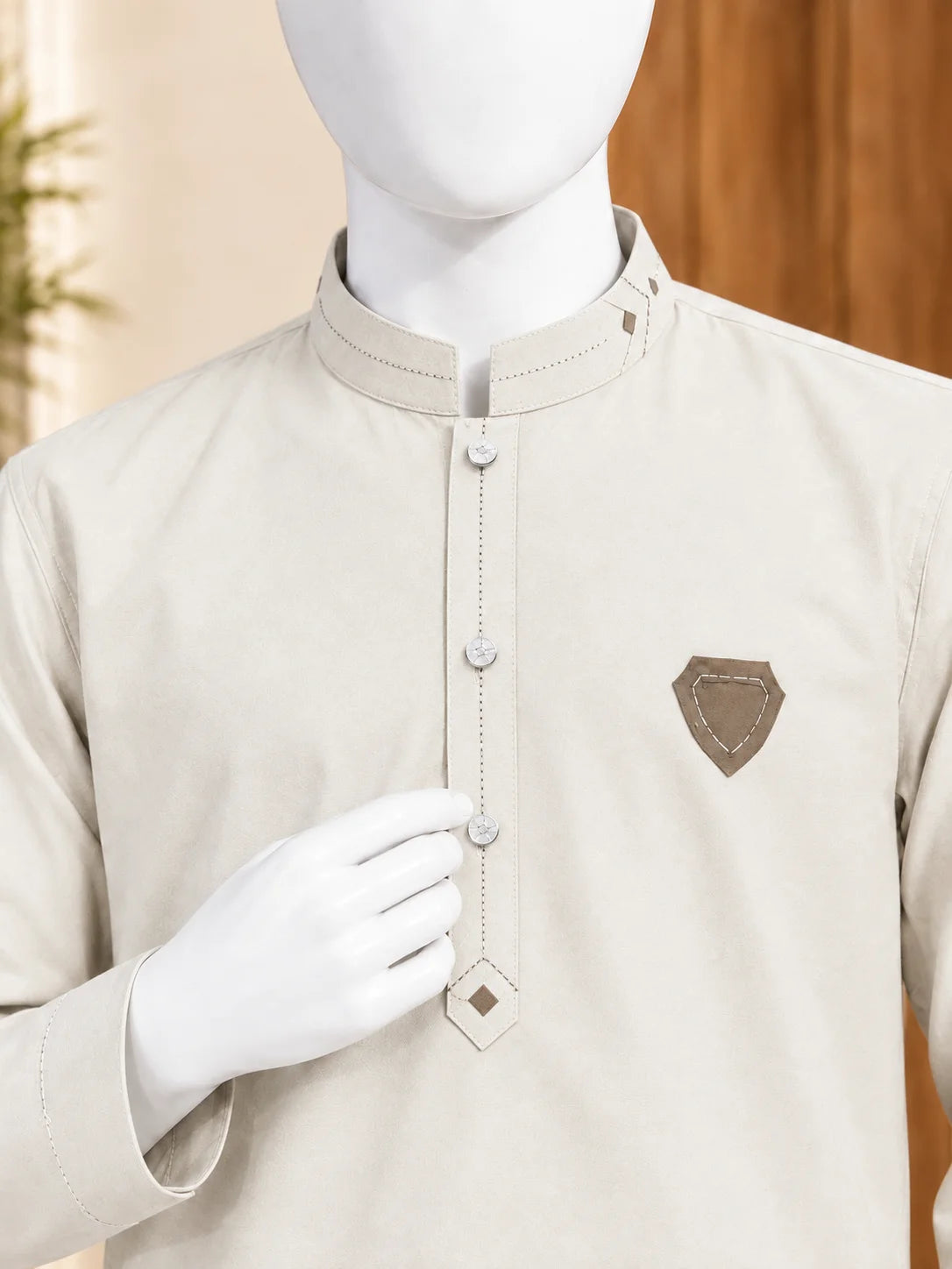 E2-2 OFF-WHITE KURTA SHALWAR